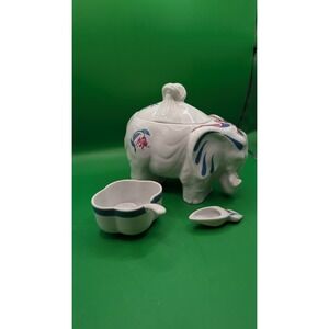 Vtg Elizabeth Arden Royal Pavilion at Brighton Porcelain Elephant Tea Caddy 1978